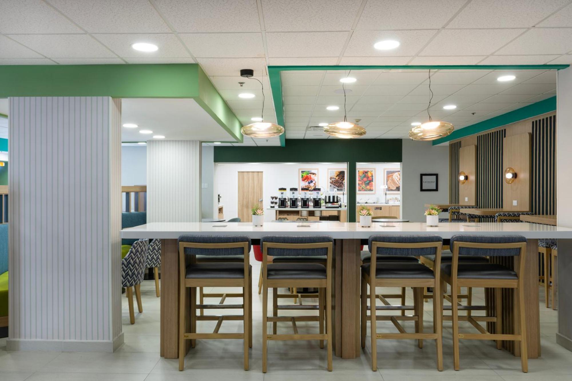Hampton By Hilton Saltillo Zona Aeropuerto Exterior photo